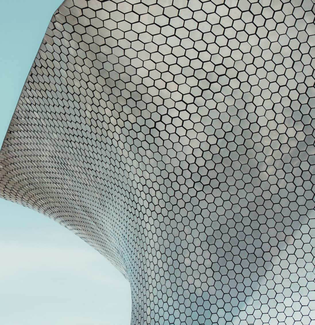 Light metal conversion coating and treated aluminum surface